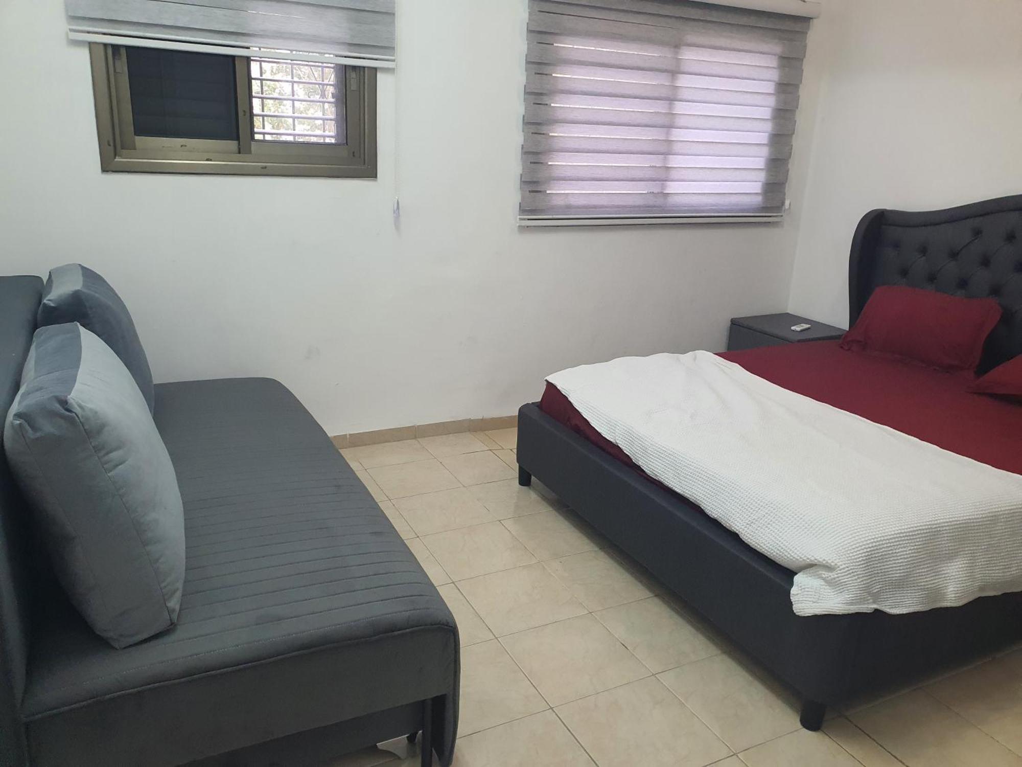 Laila Home 4 Haifa Rom bilde